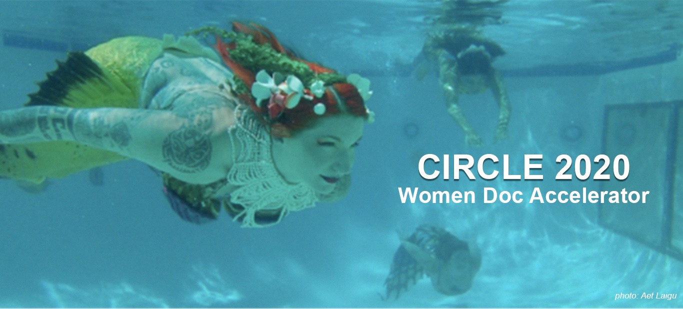 CIRCLE WOMEN FOTO